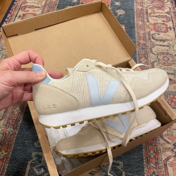Veja  Rio Branco women’s sz 9 - Picture 9 of 13